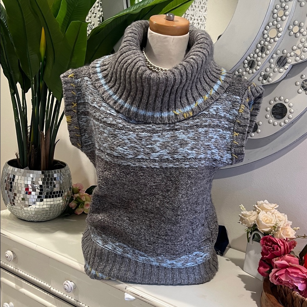 Free People Women's Sweater